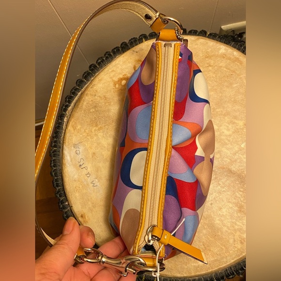 Coach Signature Scarf Print Pochette - Picture 9 of 12